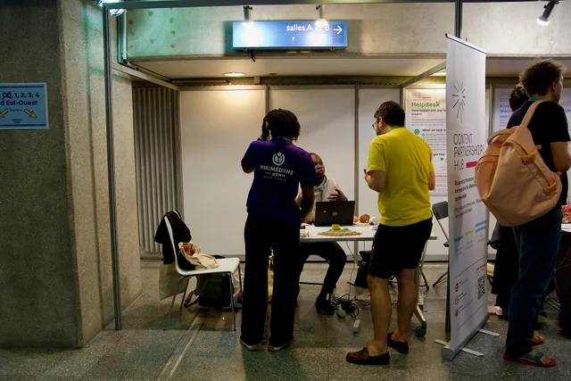 Stand à Wikimania 2026 à Paris. How much does an exhibition stand cost per square metre in the UK?