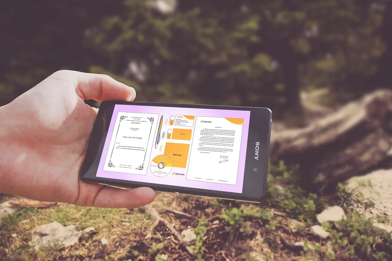 mobile, phone, electronic, gadget, modern, technology, touchscreen, data, hand